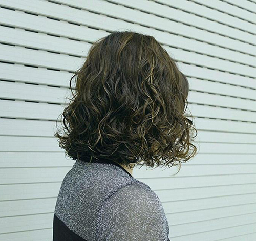 40 Kiểu tóc xoăn ngắn 2023 đẹp nhất